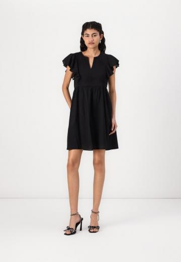 Короткое платье