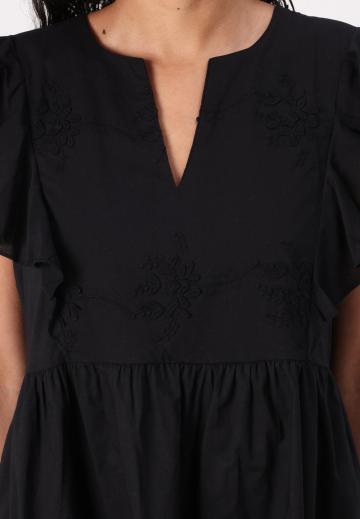 Короткое платье