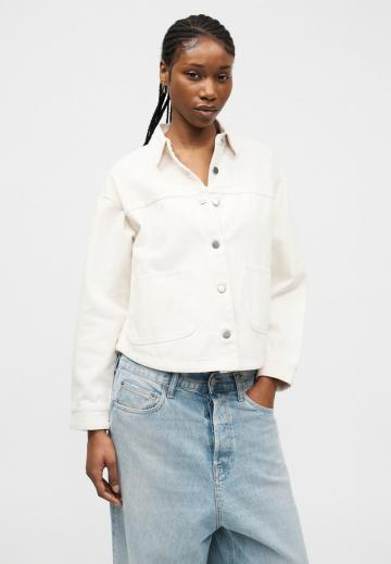 Куртка с накладнымит карманами