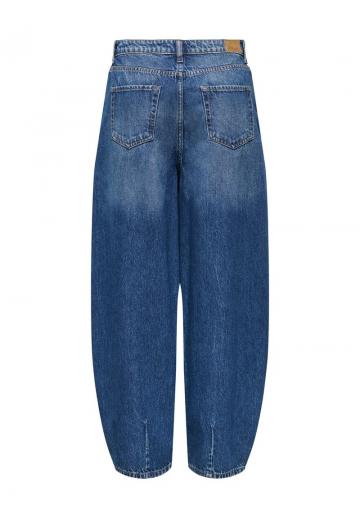 Свободные джинсы