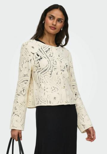 Вязаная кофта