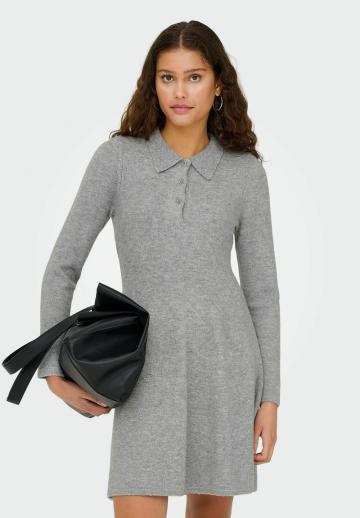 Вязаное платье