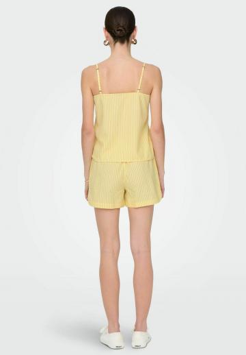 Топ на бретельках