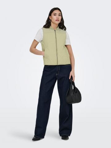 Стеганый жилет