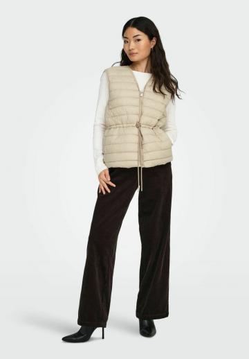 Стеганый жилет