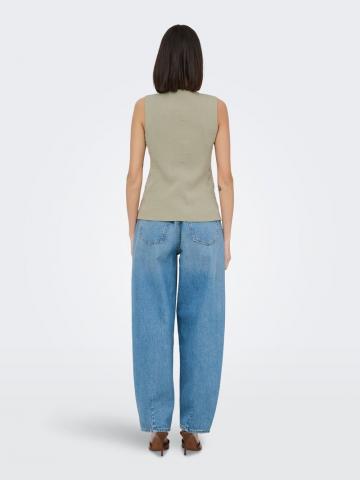 Джинсовая жилетка