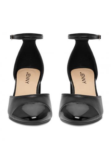 Туфли с ремешком