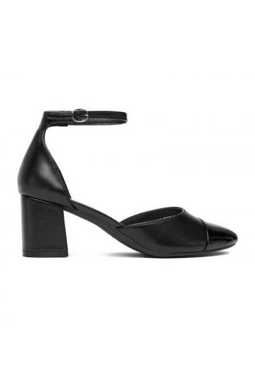 Туфли с ремешком