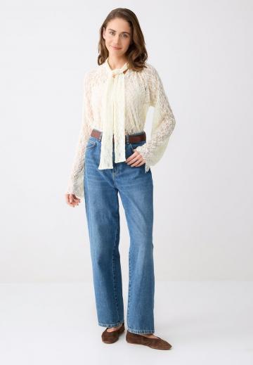 Кружевная блузка