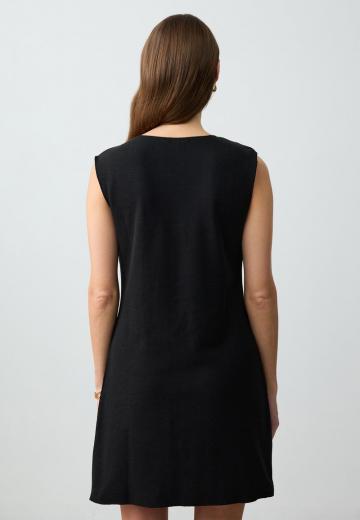 Короткое платье