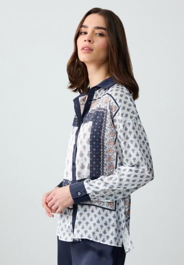 Атласная блузка