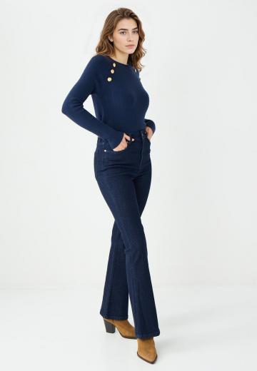 Клешеные джинсы