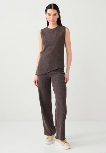 Блузка без рукавов