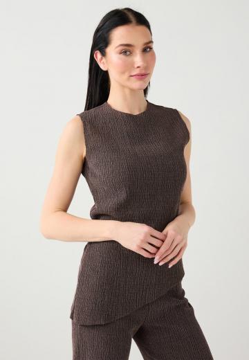 Блузка без рукавов