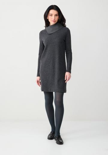 Вязаное платье