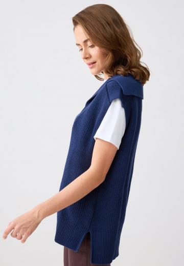 Пуловер с вырезом V