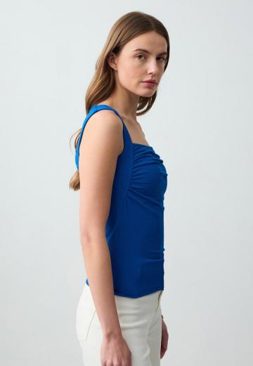 Блузка без рукавов