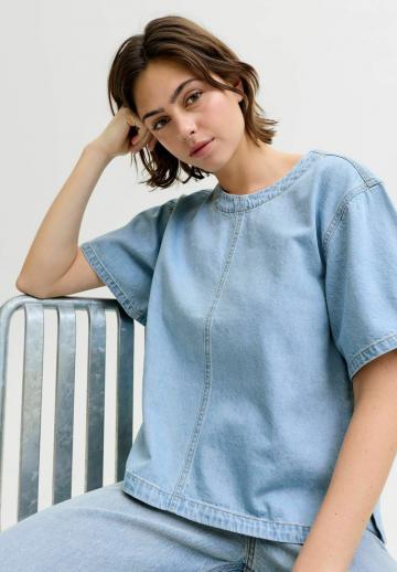 Джинсовая блузка