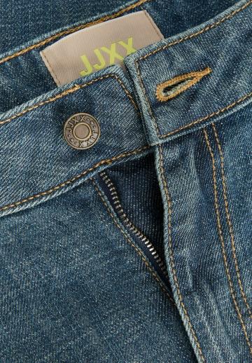 Свободные джинсы