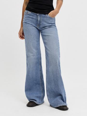 Клешеные брюки