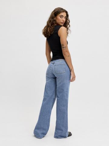 Клешеные брюки