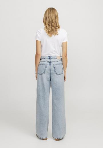 Свободные джинсы