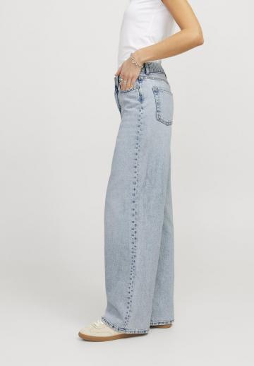 Свободные джинсы