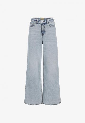 Свободные джинсы