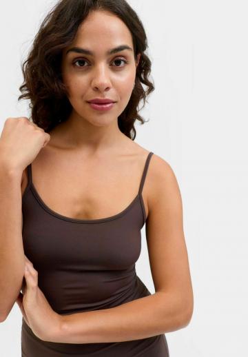 Топ на бретельках