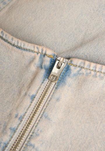 Джинсовая жилетка