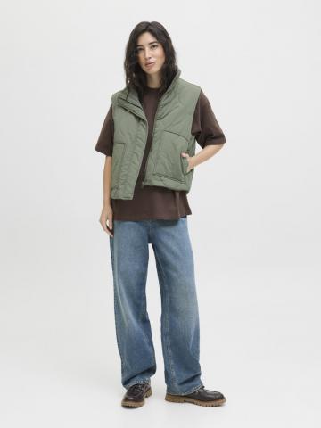 Пуховой жилет