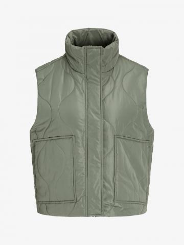 Пуховой жилет