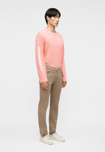 Узкие джинсы