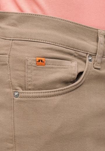 Узкие джинсы