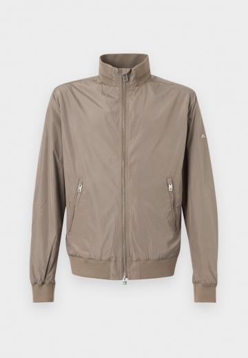 Куртка бомбер