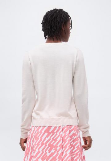 Пуловер с вырезом V