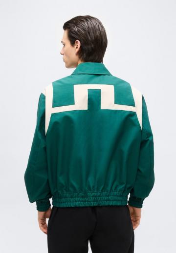 Спортивная куртка