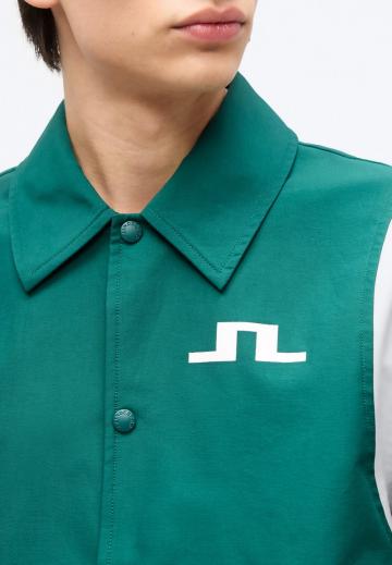 Спортивная куртка