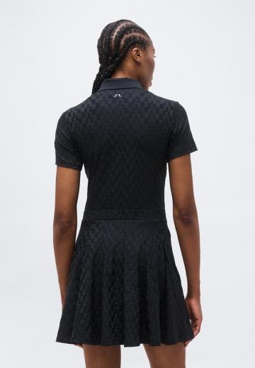 Спортивное платье