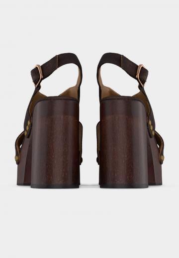 Босоножки на каблуке