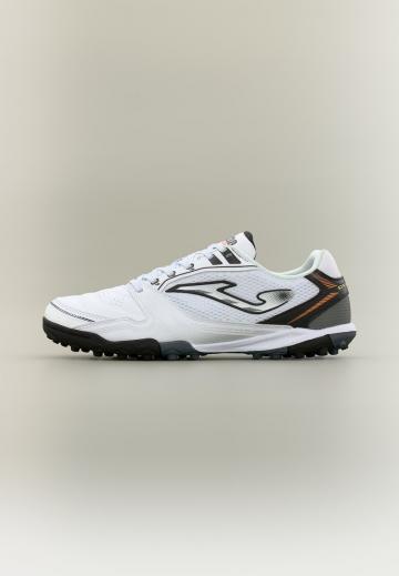 Футбольные бутсы