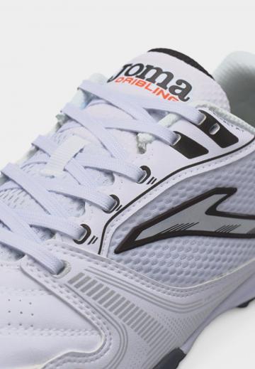 Футбольные бутсы