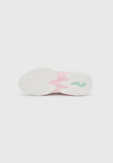 Теннисные кроссовки