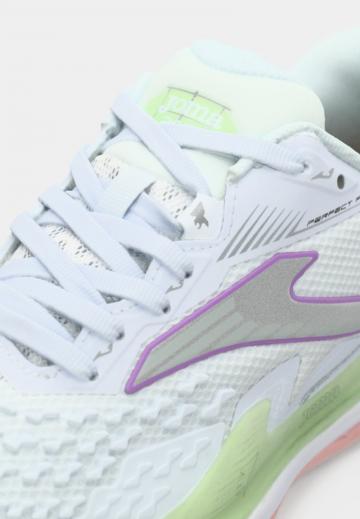 Теннисные кроссовки