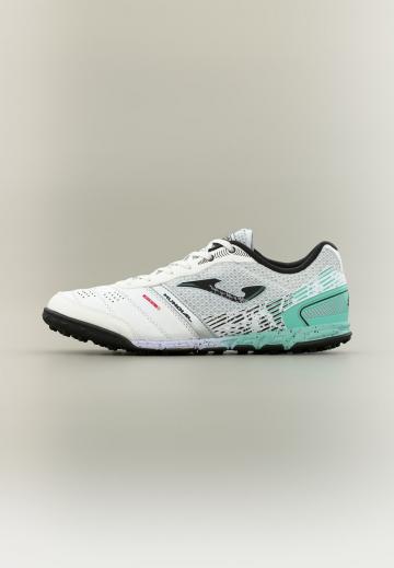 Футбольные бутсы