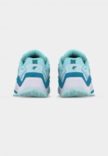 Теннисные кроссовки