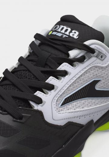 Теннисные кроссовки