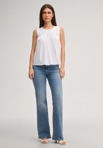 Блузка без рукавов