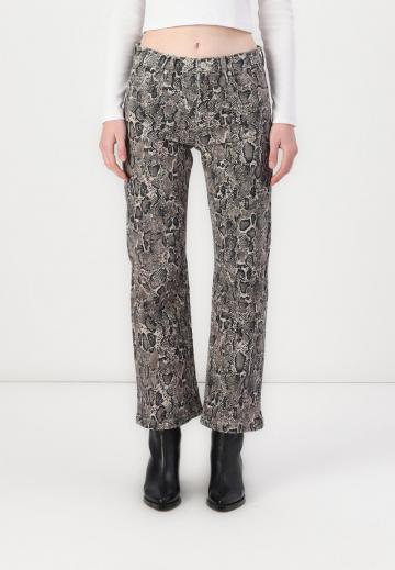 Широкие брюки