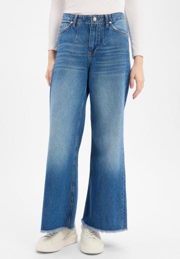 Клешеные джинсы